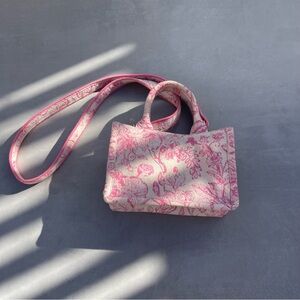 Shiraleah Lana Jacquard Mini Tote Bag